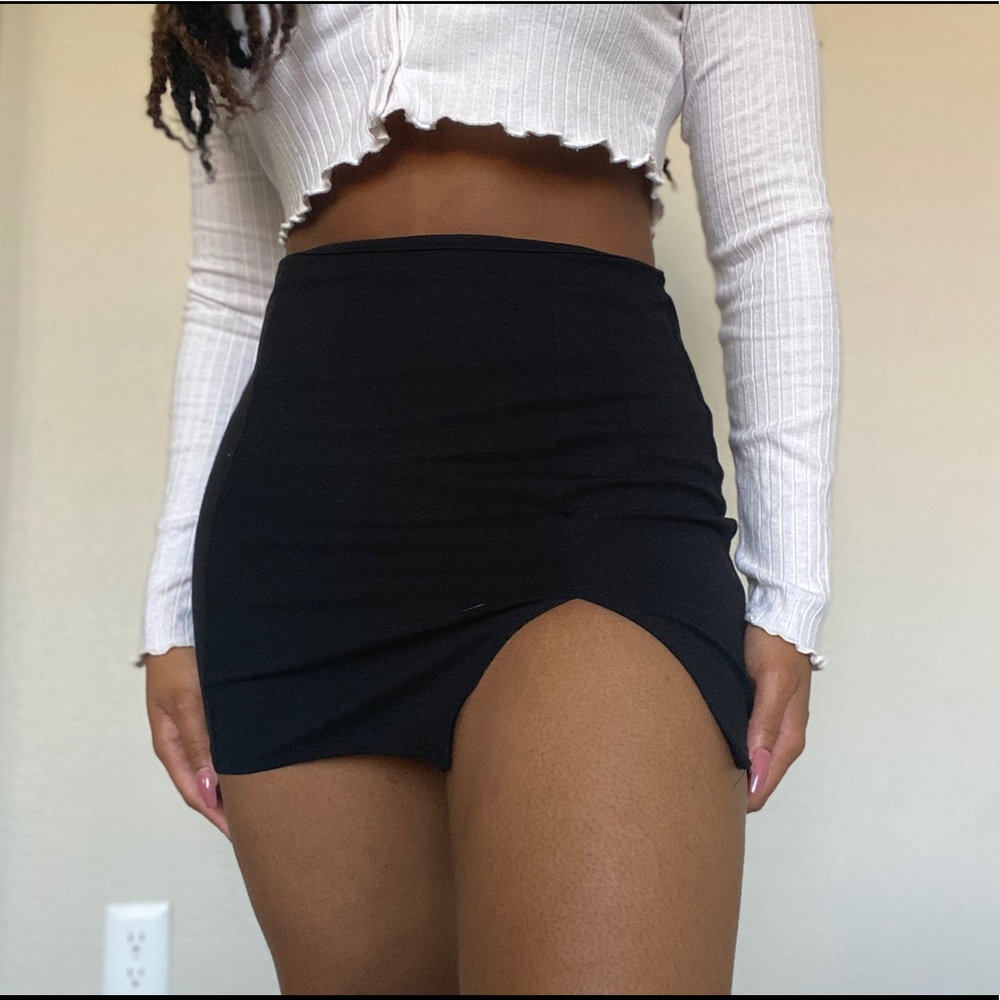 Windsor black slit mini skirt